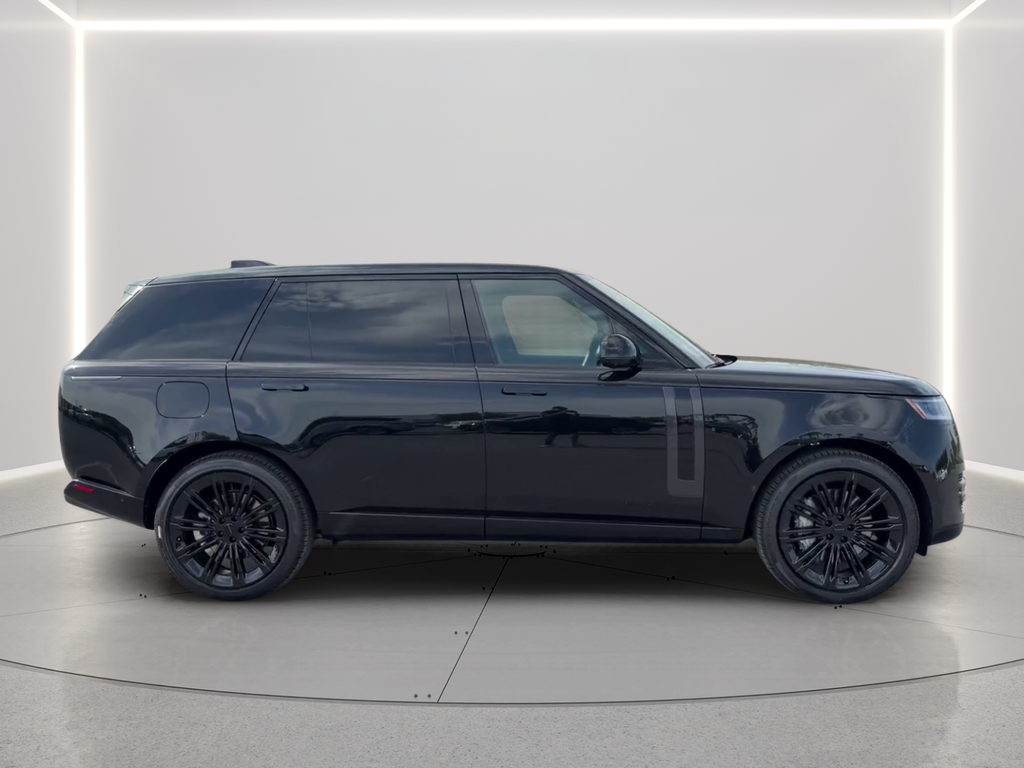 New 2026 Santorini Black Land Rover SE image 4