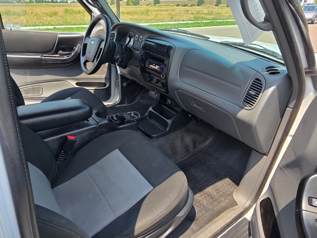 Used 2010 Oxford White Ford Sport image 30