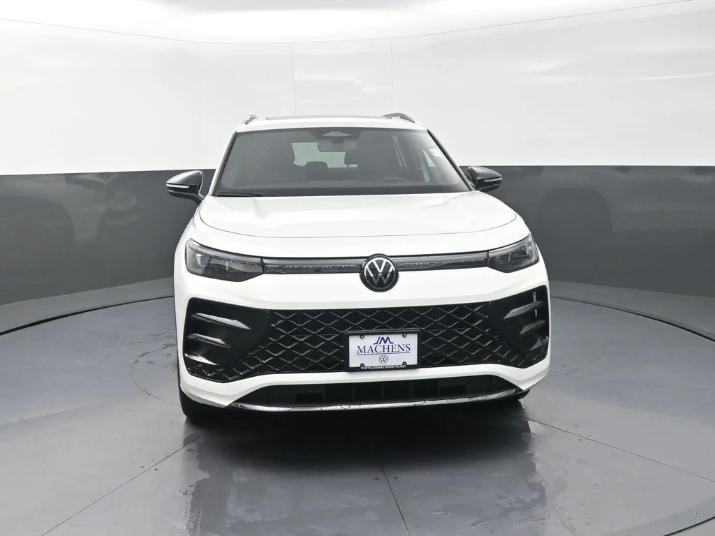New 2026 White Volkswagen 2.0T SE R-Line Black image 2