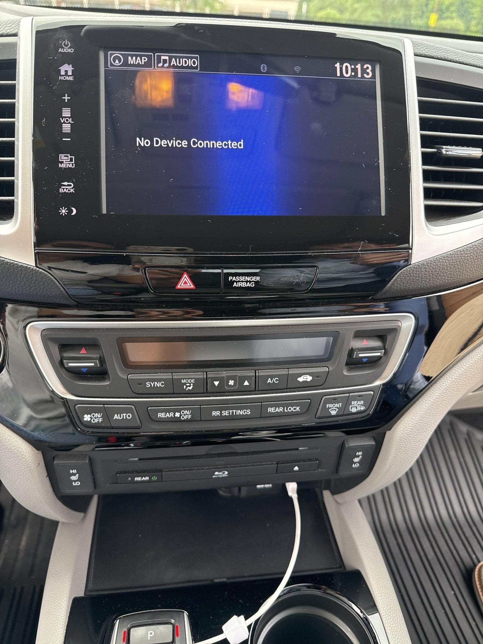 Used 2017 Modern Steel Metallic Honda Touring image 3
