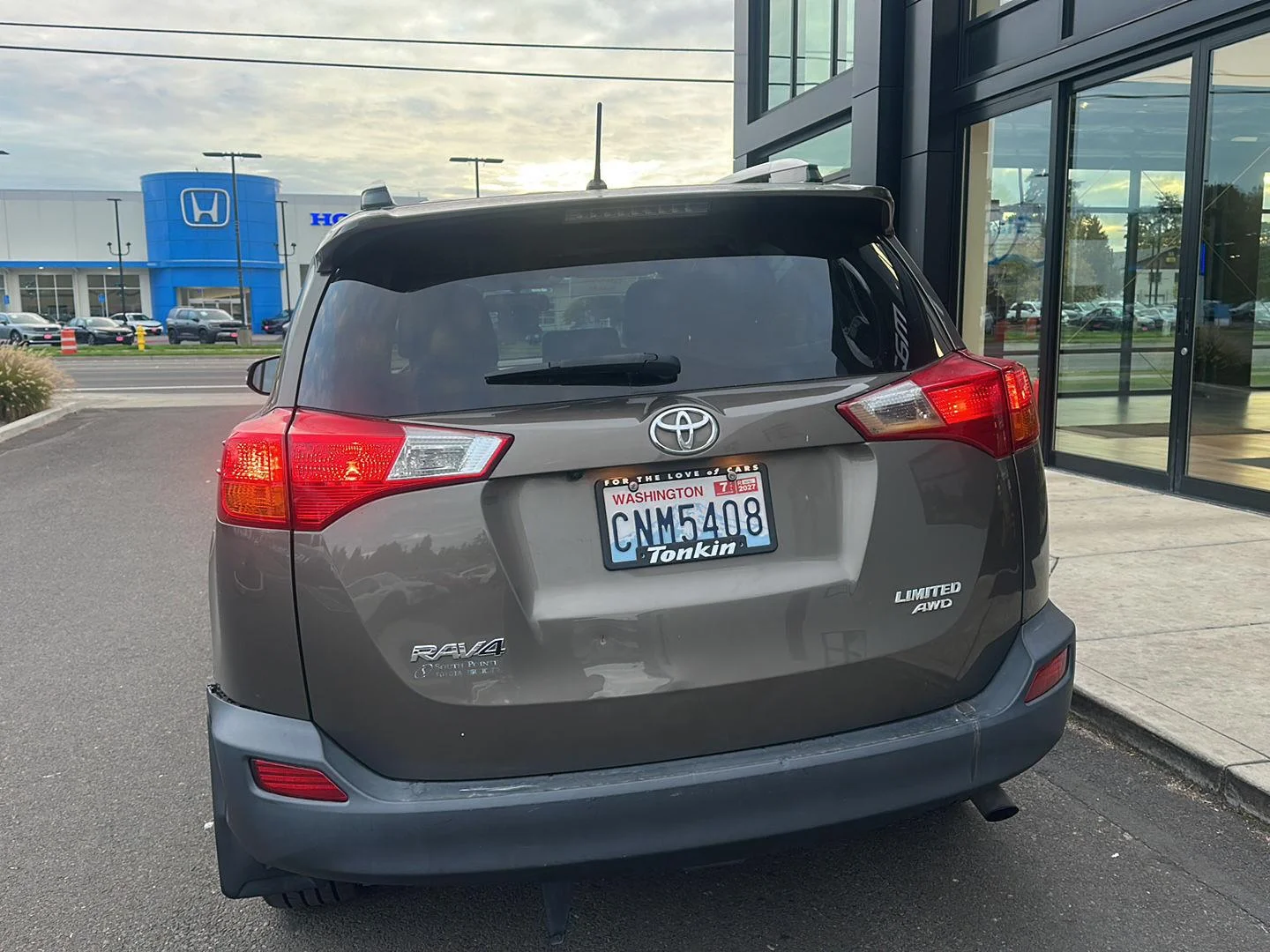 Used 2013 Pyrite Mica Toyota Limited image 3