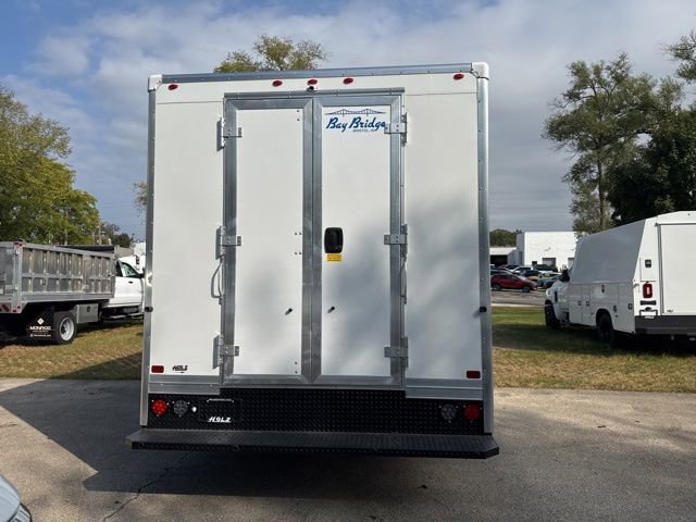 New 2025 Summit White Chevrolet 1WT image 5