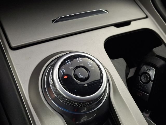 Used 2023 Blue Ford XLT image 18