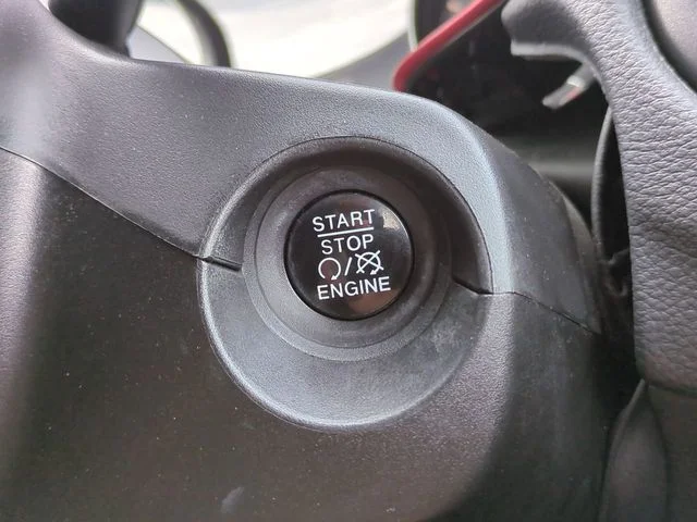 Used 2018 Black Jeep Trailhawk image 28