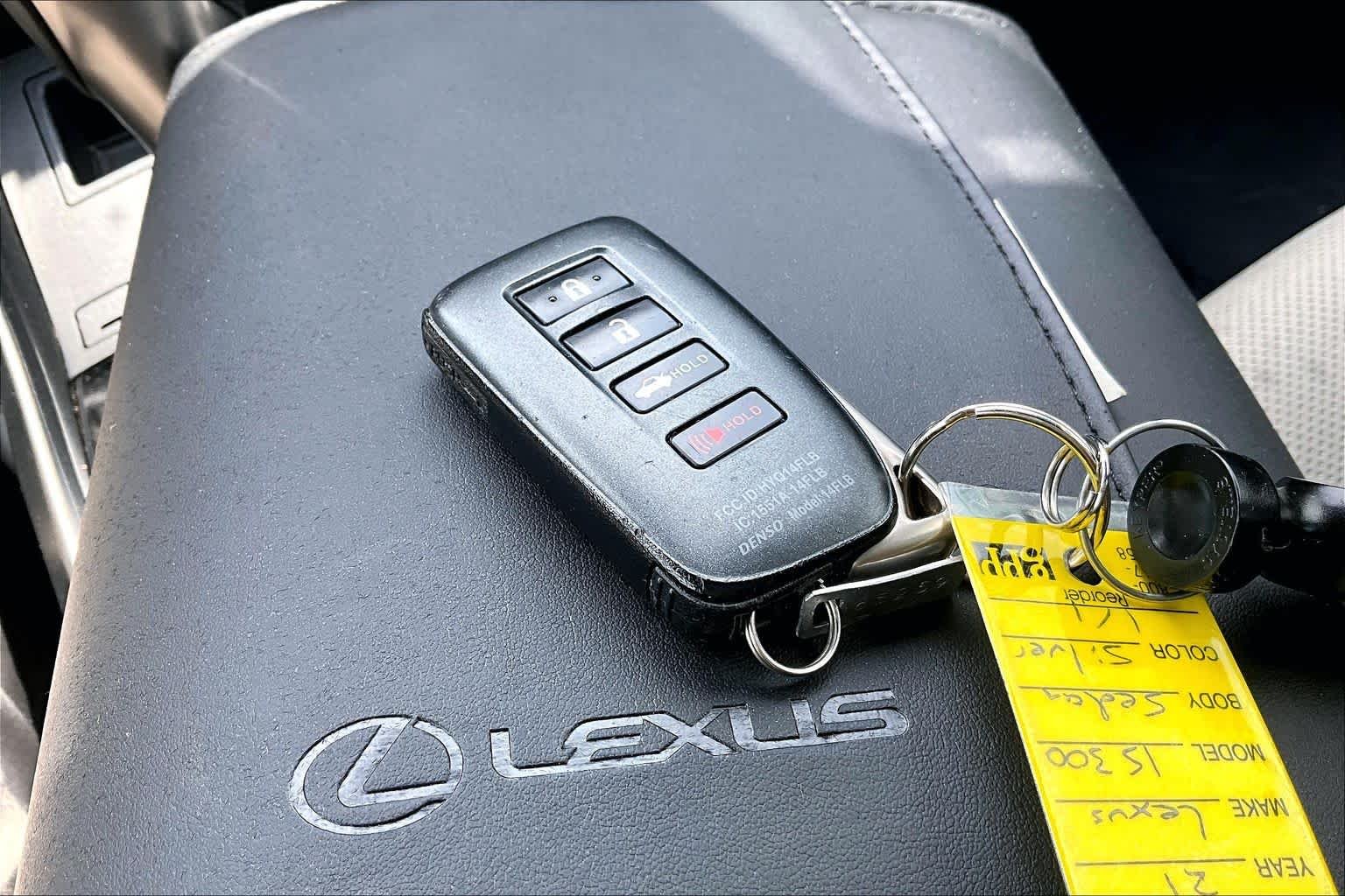 Used 2021 Atomic Silver Lexus  image 29