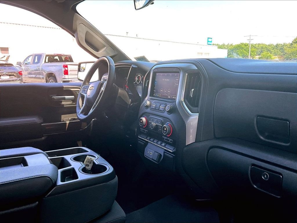 Used 2022 Gray Chevrolet LT image 21