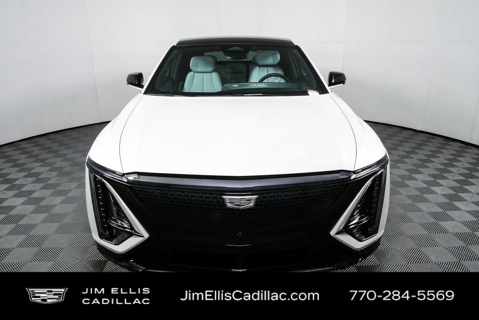 Used 2024 Crystal White Tricoat Cadillac Sport image 26