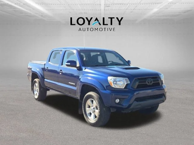 Used 2015 Blue Toyota PreRunner image 7