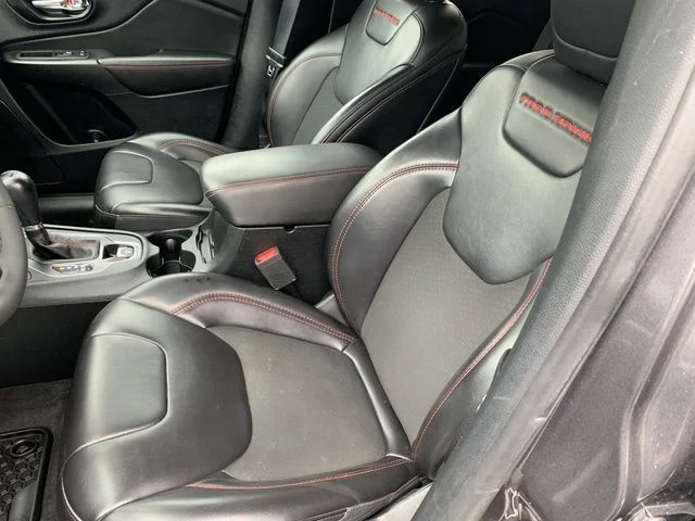 Used 2022 Gray Jeep Trailhawk image 15