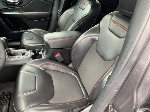 Used 2022 Gray Jeep Trailhawk image 15