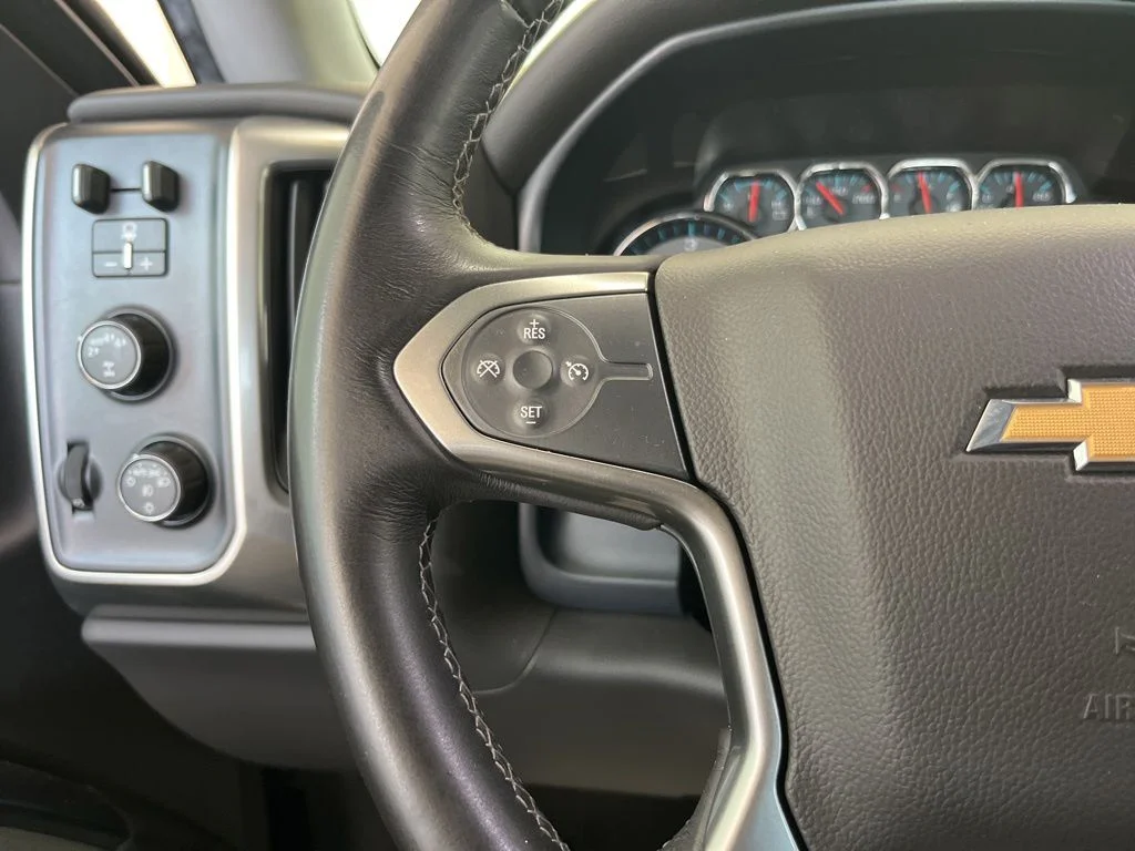 Used 2018 Black Chevrolet LT image 6