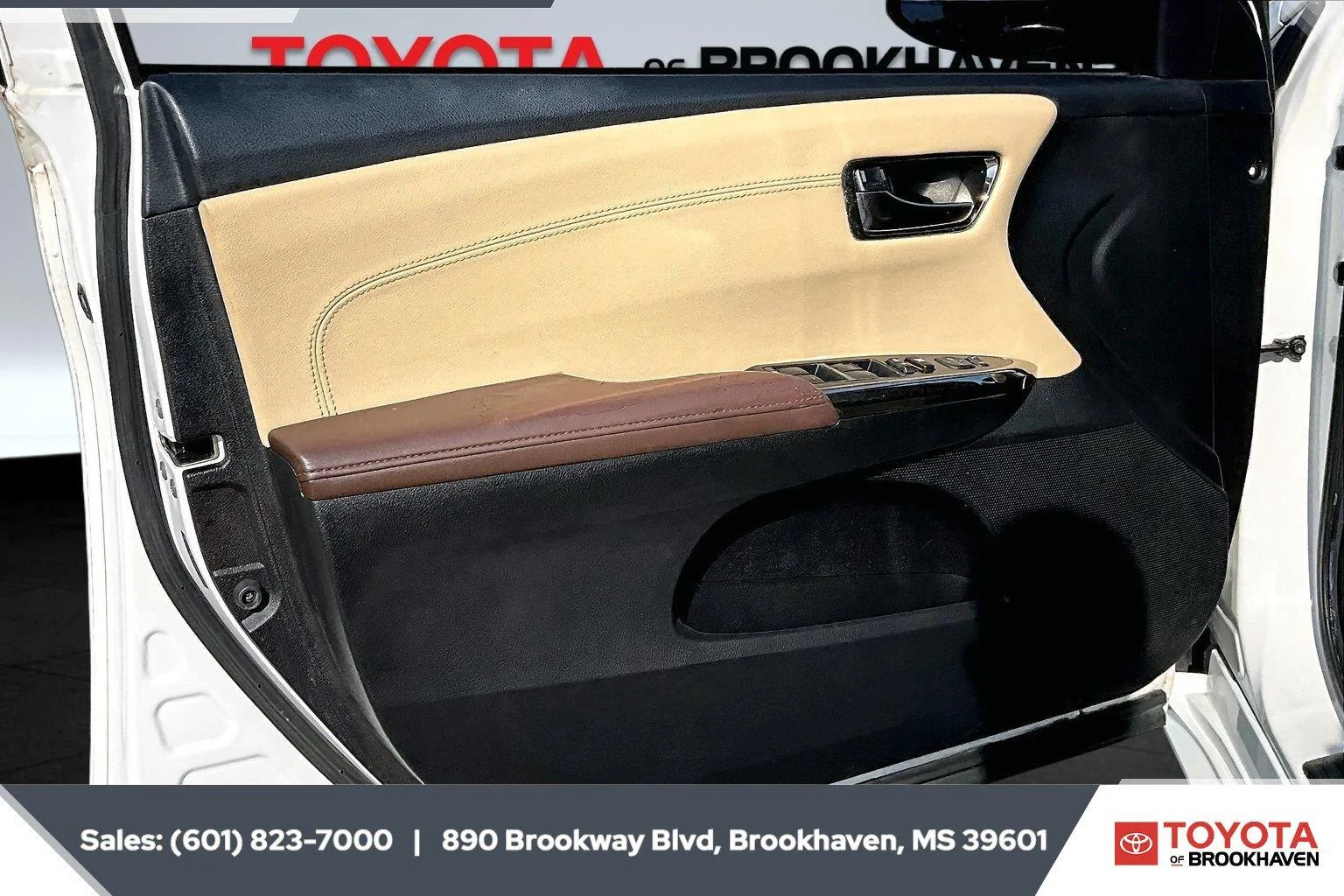 Used 2016 Blizzard Pearl Toyota XLE Plus image 17