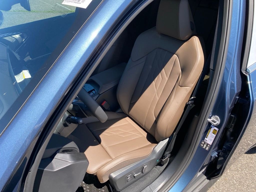 New 2026 Arctic Race Blue Metallic BMW 30 xDrive image 11