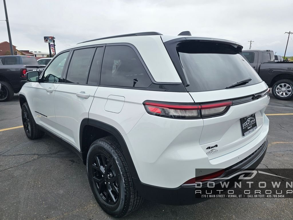 New 2026 Bright White Clearcoat Jeep Altitude image 5