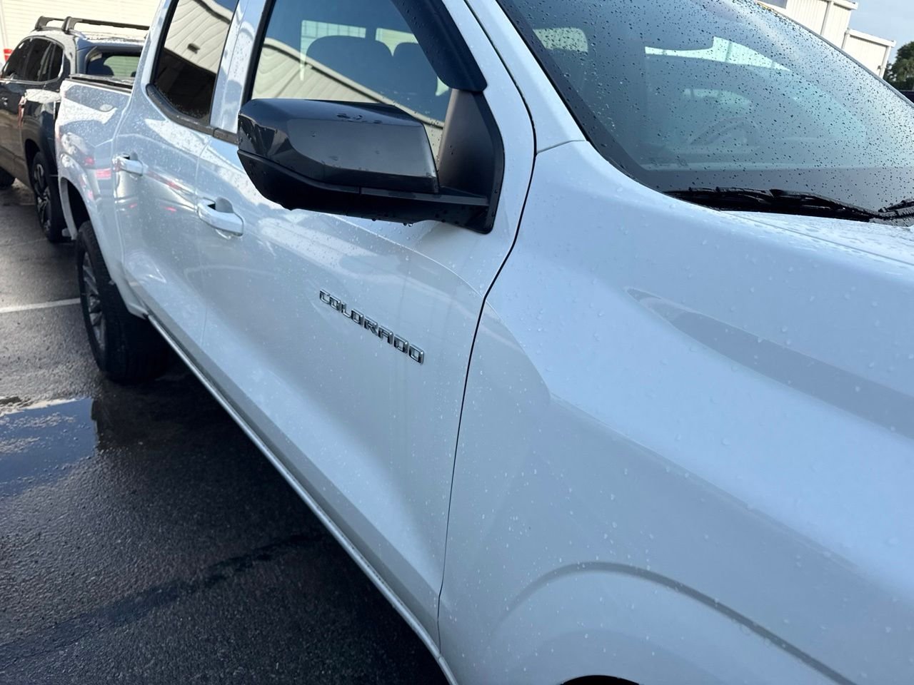 Used 2025 White Chevrolet LT image 5