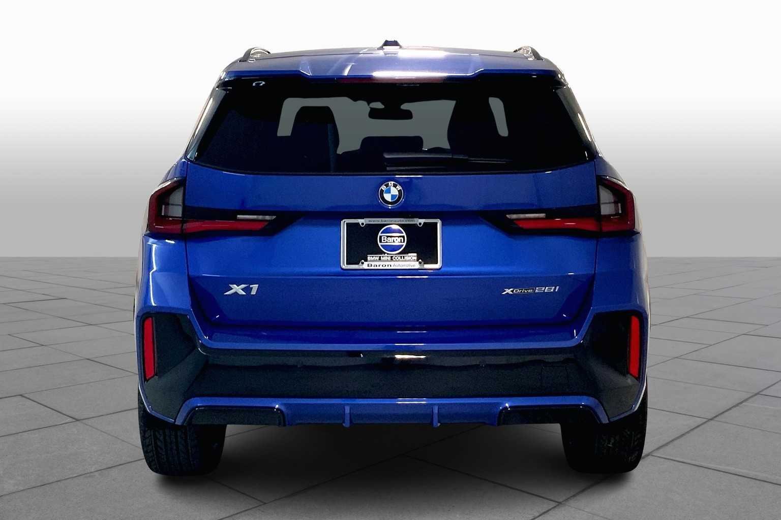 New 2026 Portimao Blue Metallic BMW xDrive28i image 4