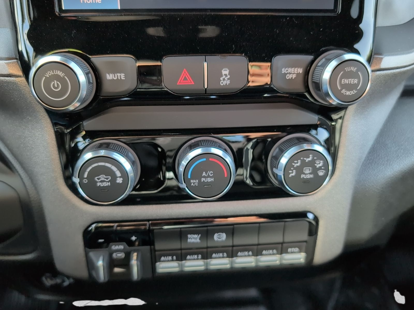 2026 RAM 3500 Chassis Tradesman - Photo 20