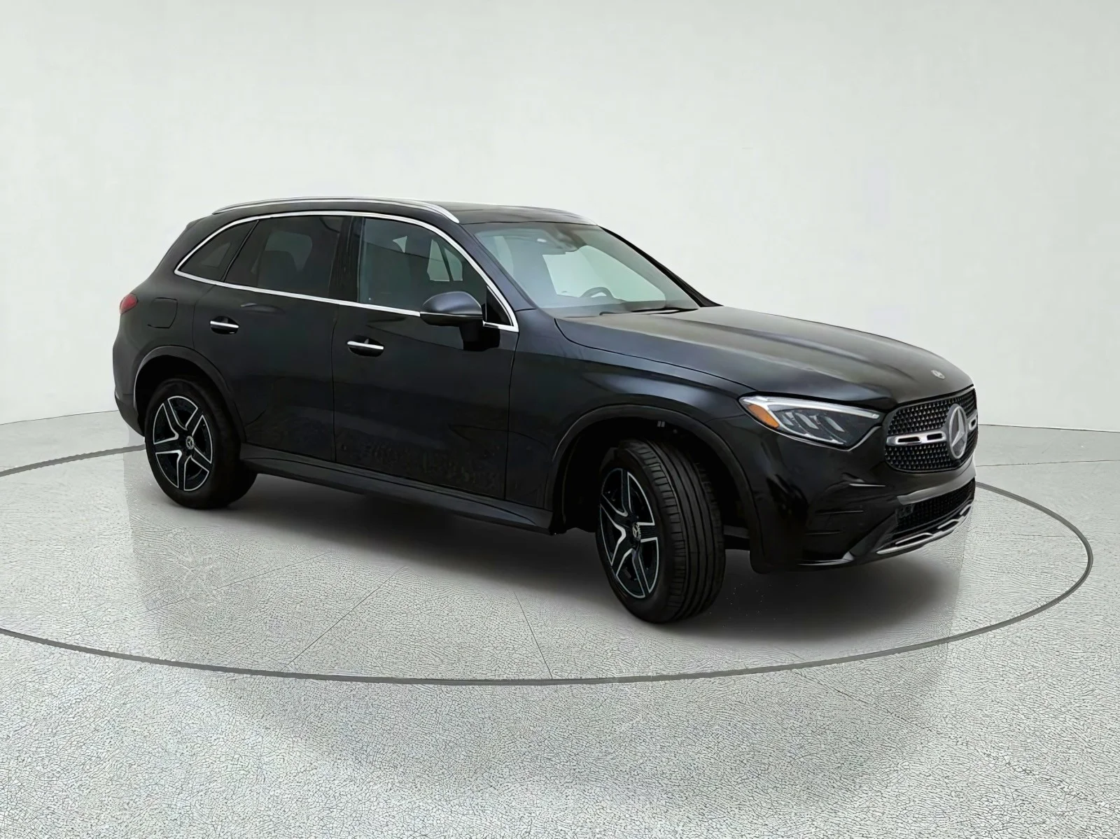 Certified Used 2026 Black Mercedes-Benz GLC 300 image 5