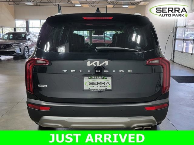 Used 2022 Black Kia S image 6