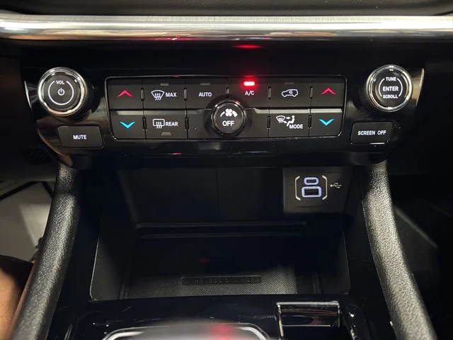 Used 2023 Red Jeep Limited image 22