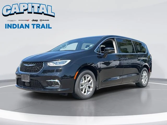 Used 2024 Black Chrysler Touring L image 1