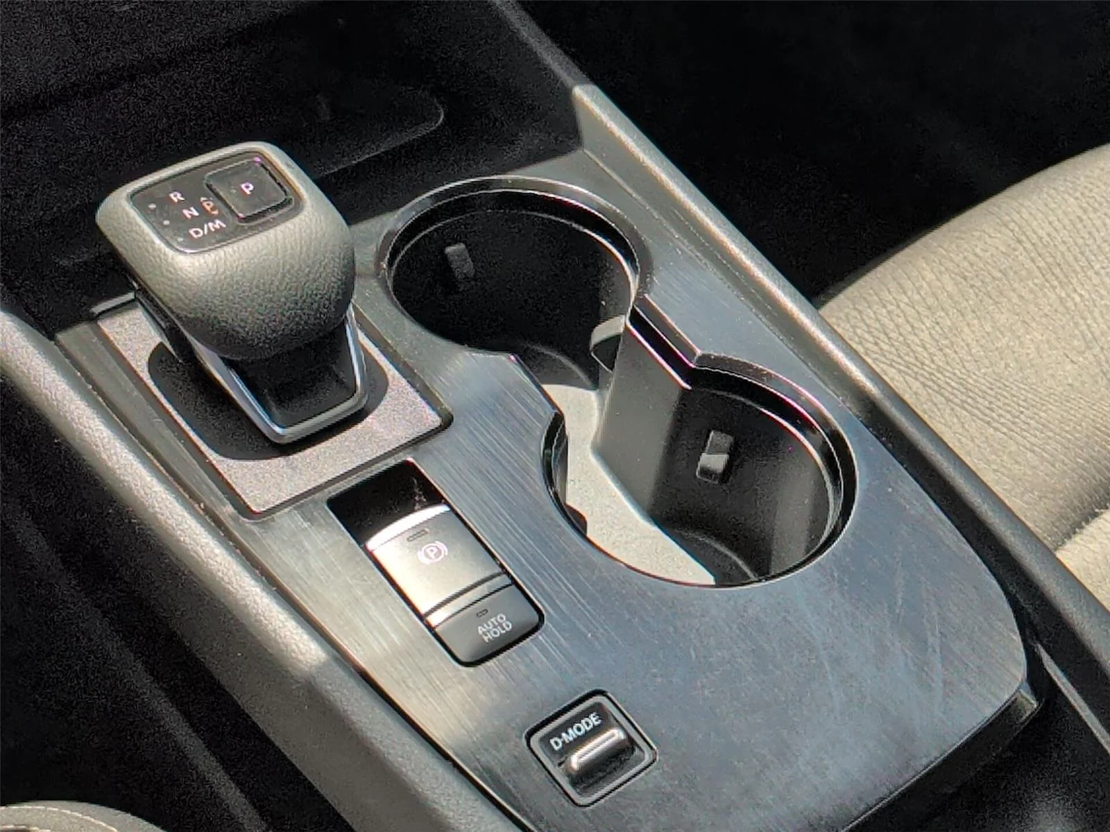 Used 2024 Brilliant Silver Metallic Nissan SV image 19