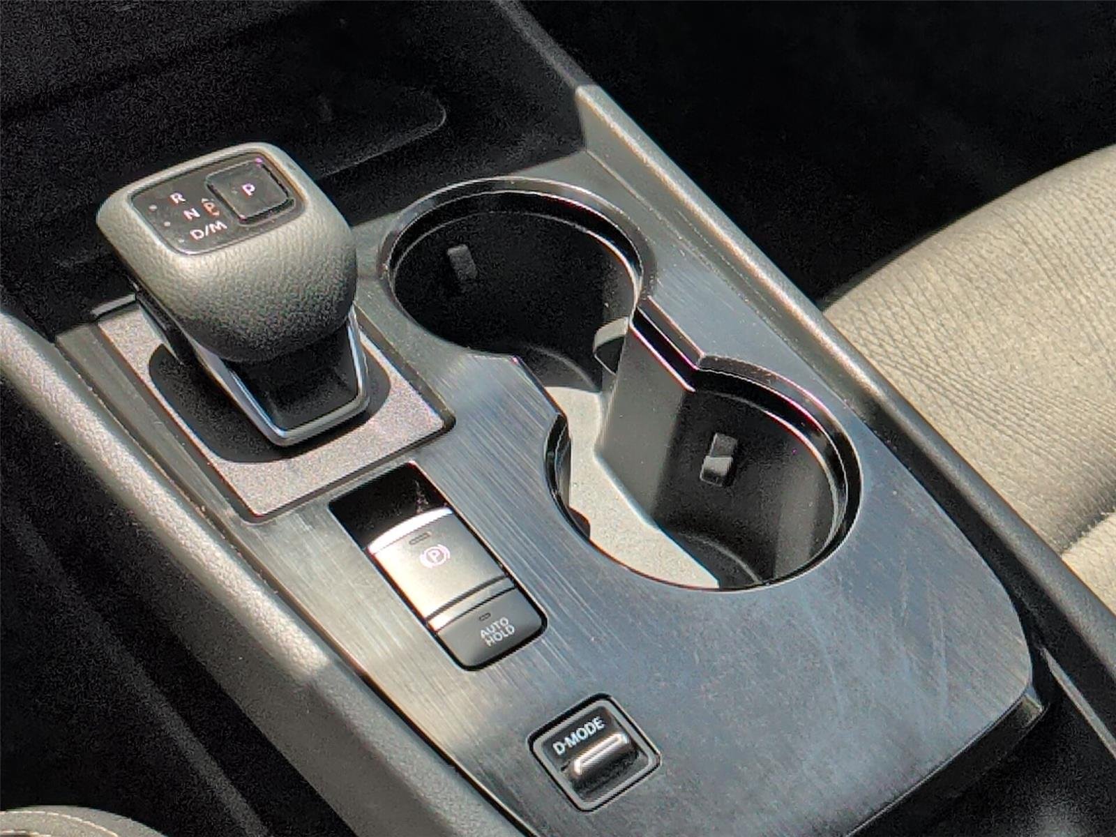 Used 2024 Brilliant Silver Metallic Nissan SV image 19
