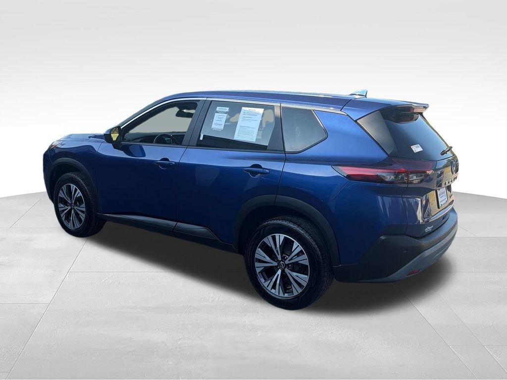 Used 2023 Blue Nissan SV image 3