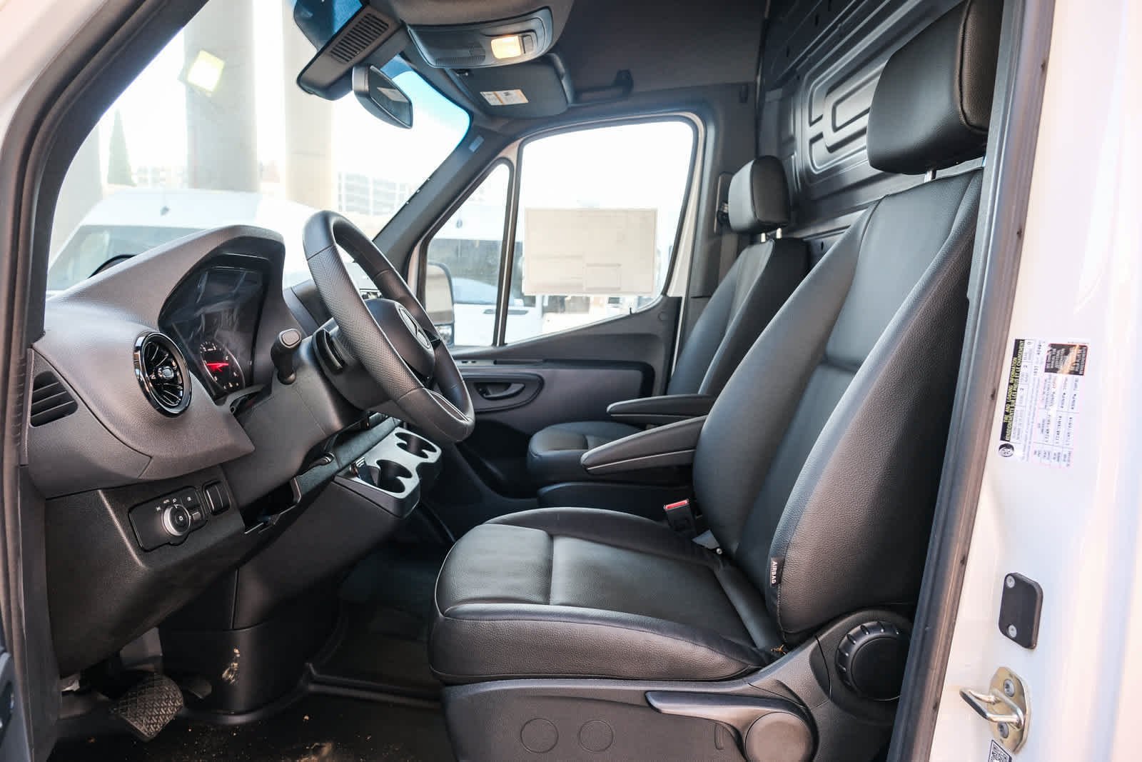New 2025 Arctic+White Mercedes-Benz Cargo 144 WB  RWD 2.0L 4-Cylinder image 21