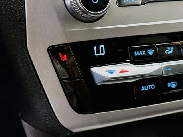 Used 2021 Black Ford XLT image 19