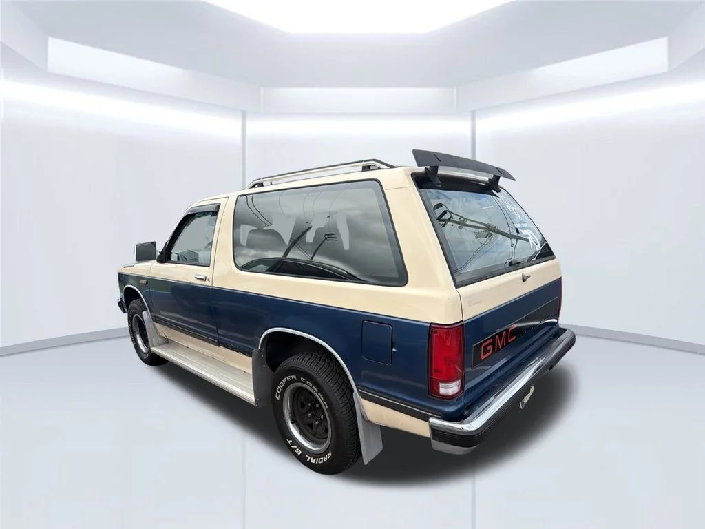 Used 1989 Blue GMC Base image 15