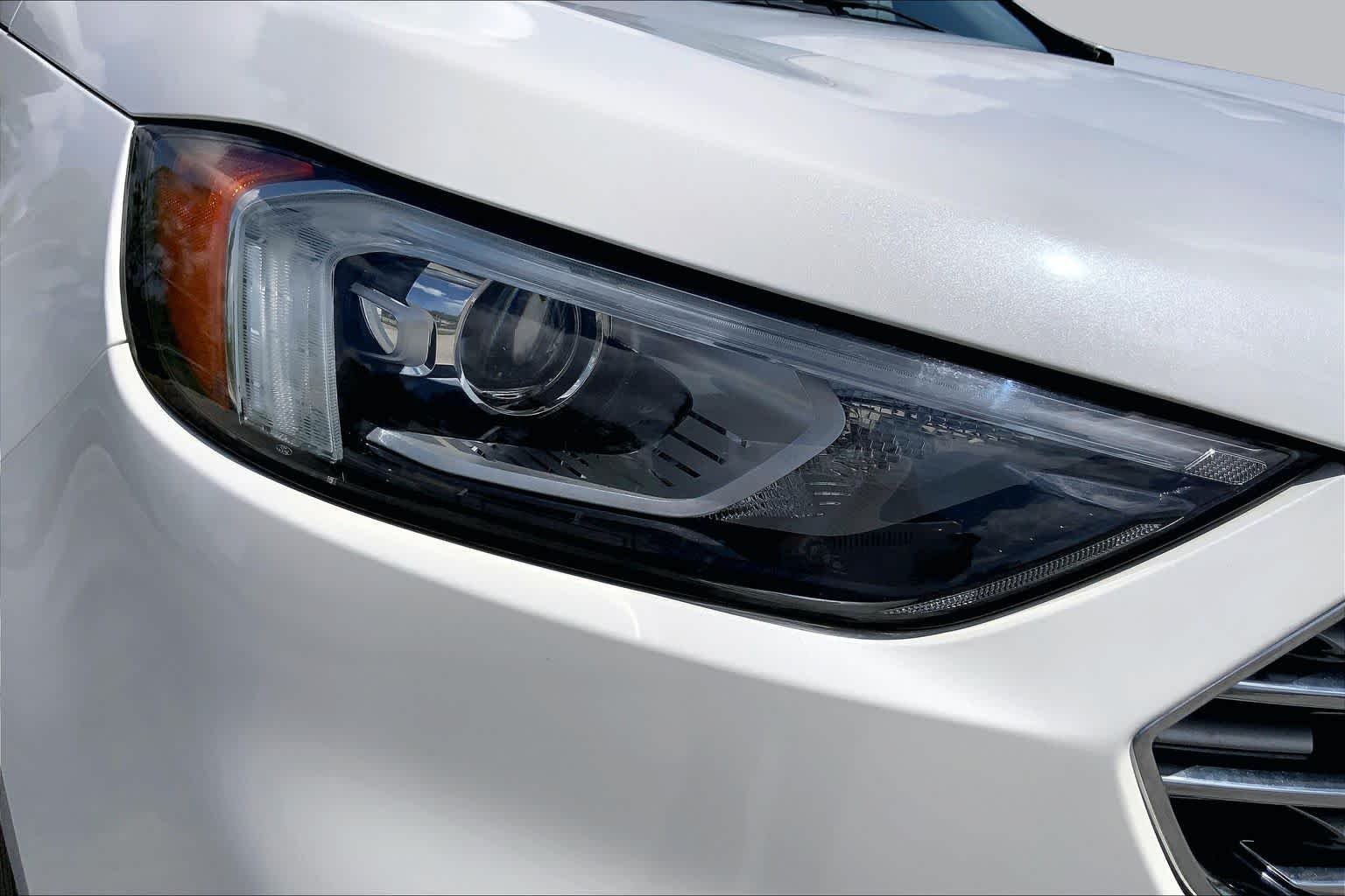 Used 2020 Star White Metallic Tri-Coat Ford SEL image 27