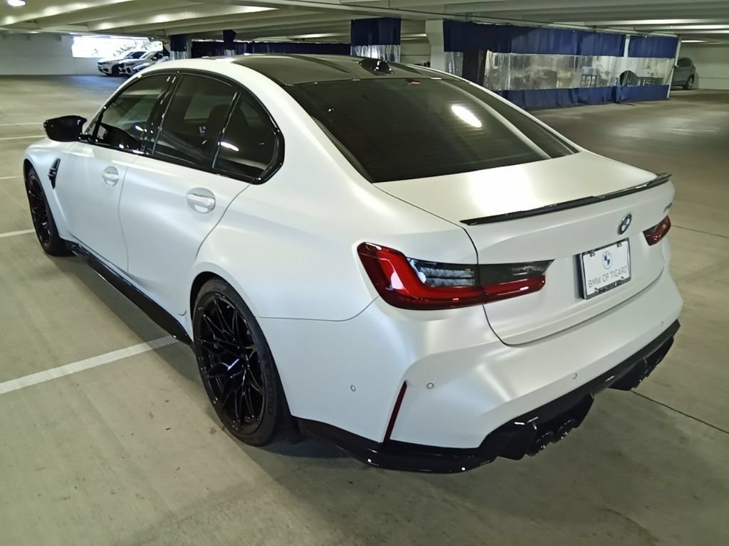 Used 2025 Frozen Brilliant White Metallic BMW  image 7