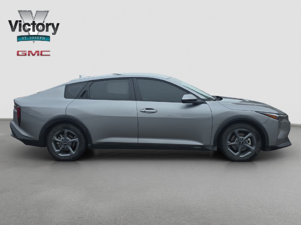 Used 2025 Gray Kia LXS image 18