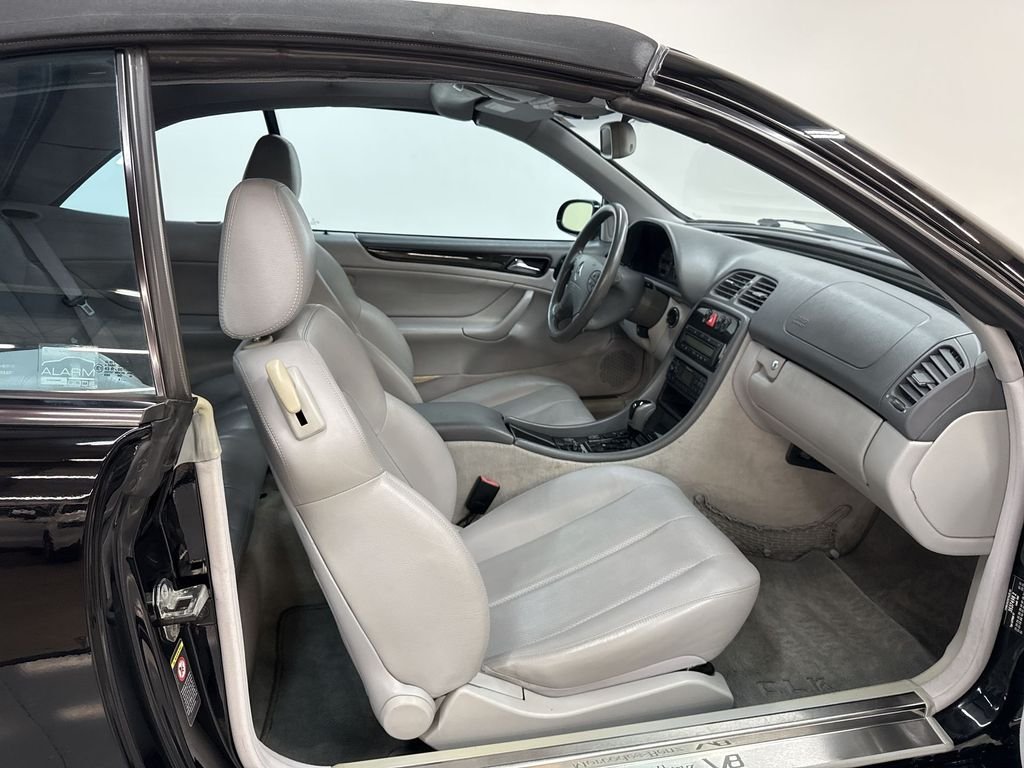 Used 2000 Black Mercedes-Benz CLK 430 image 19
