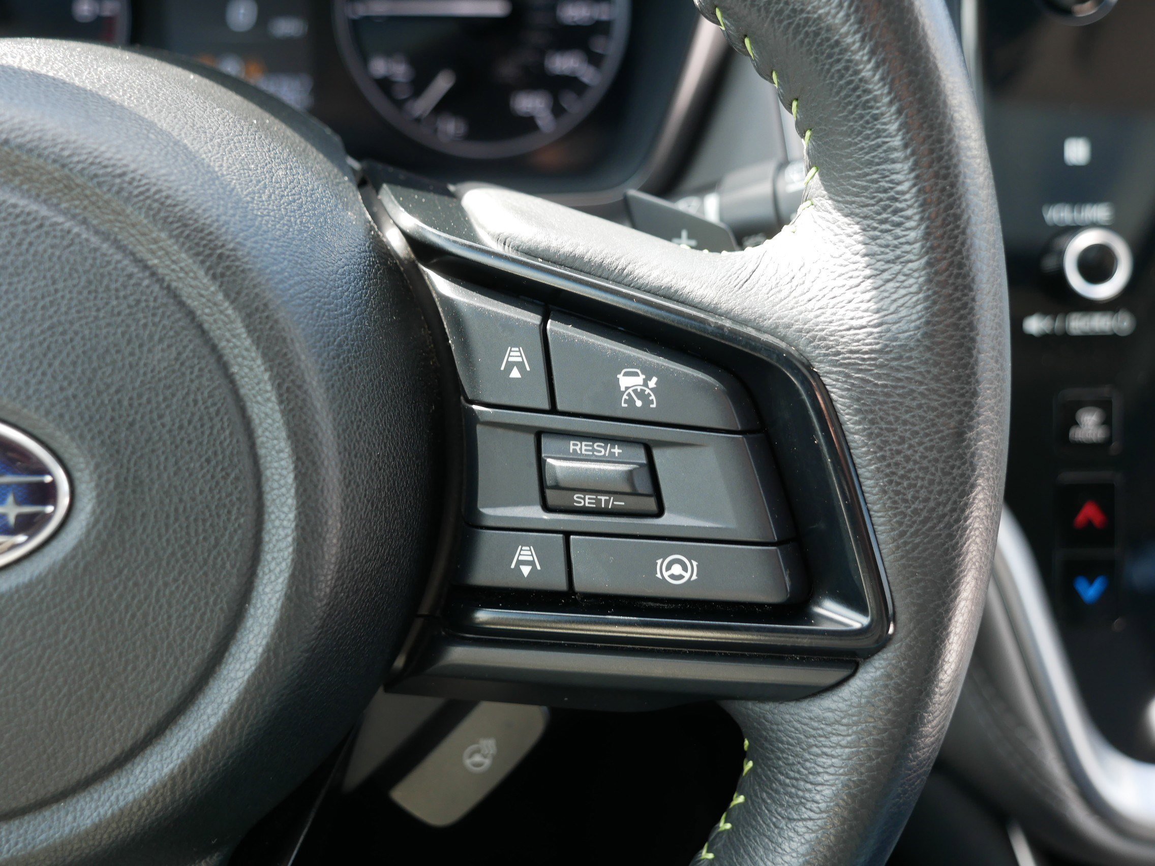 Used 2025 Cosmic Blue Pearl Subaru Onyx Edition image 30
