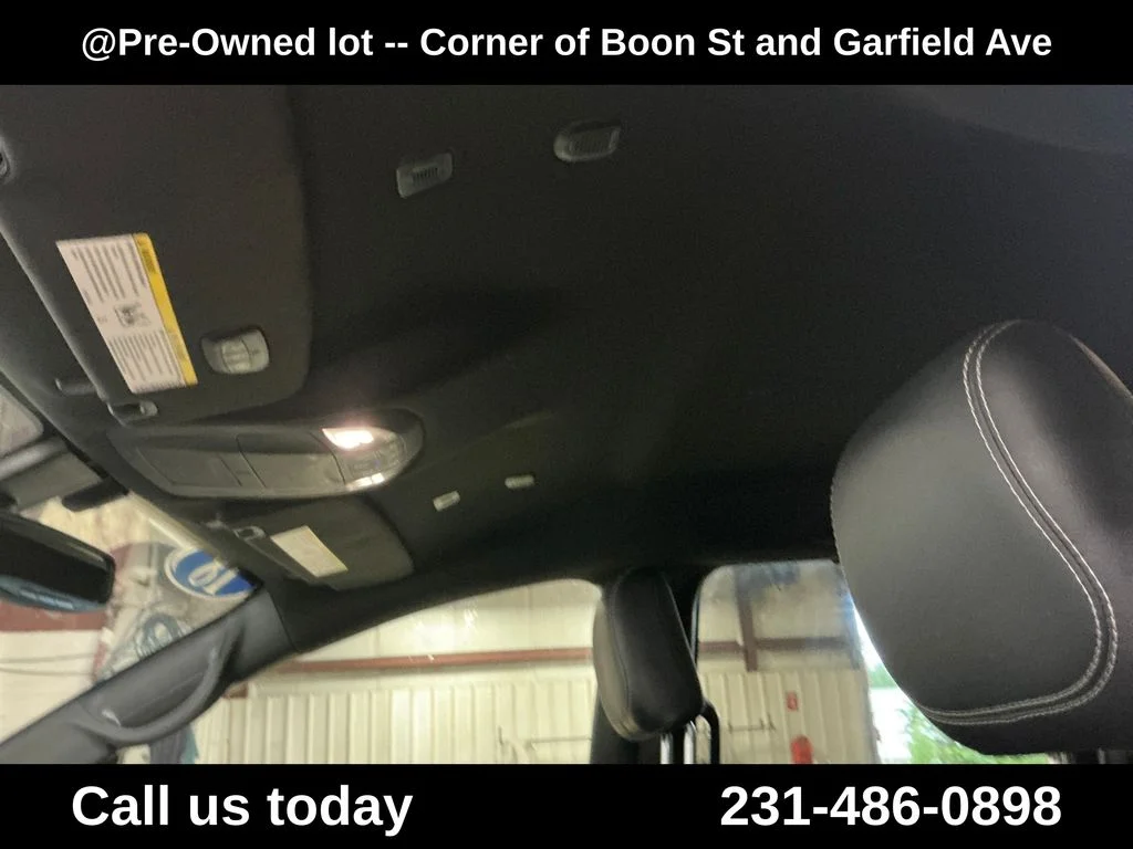 Used 2018 White Chrysler Touring L Plus image 13