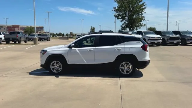 Used 2023 Summit White GMC SLE image 6