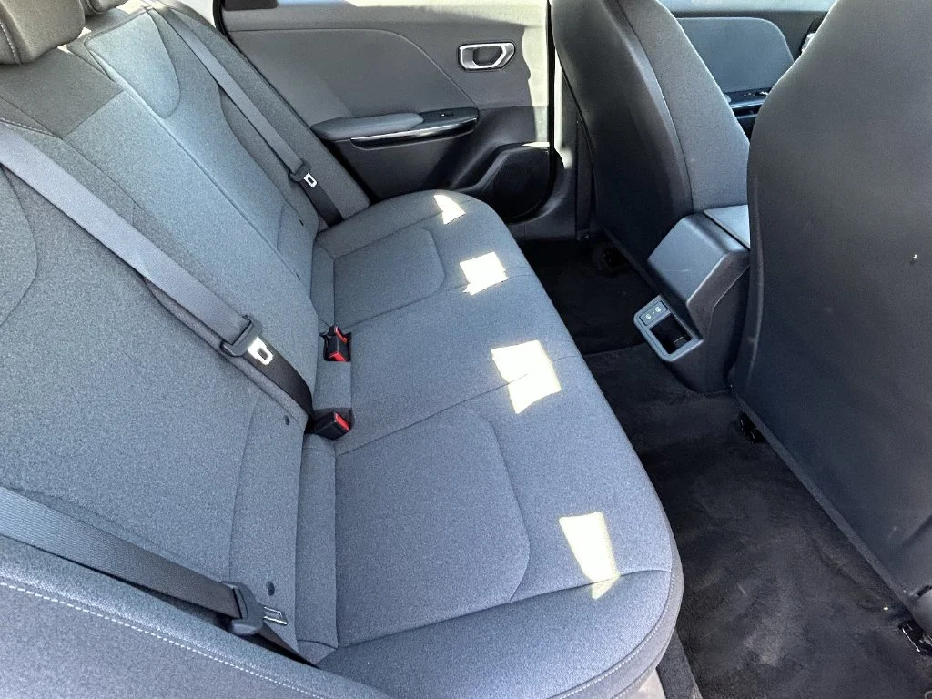 Used 2025 Deep Sea Blue Kia LXS image 11