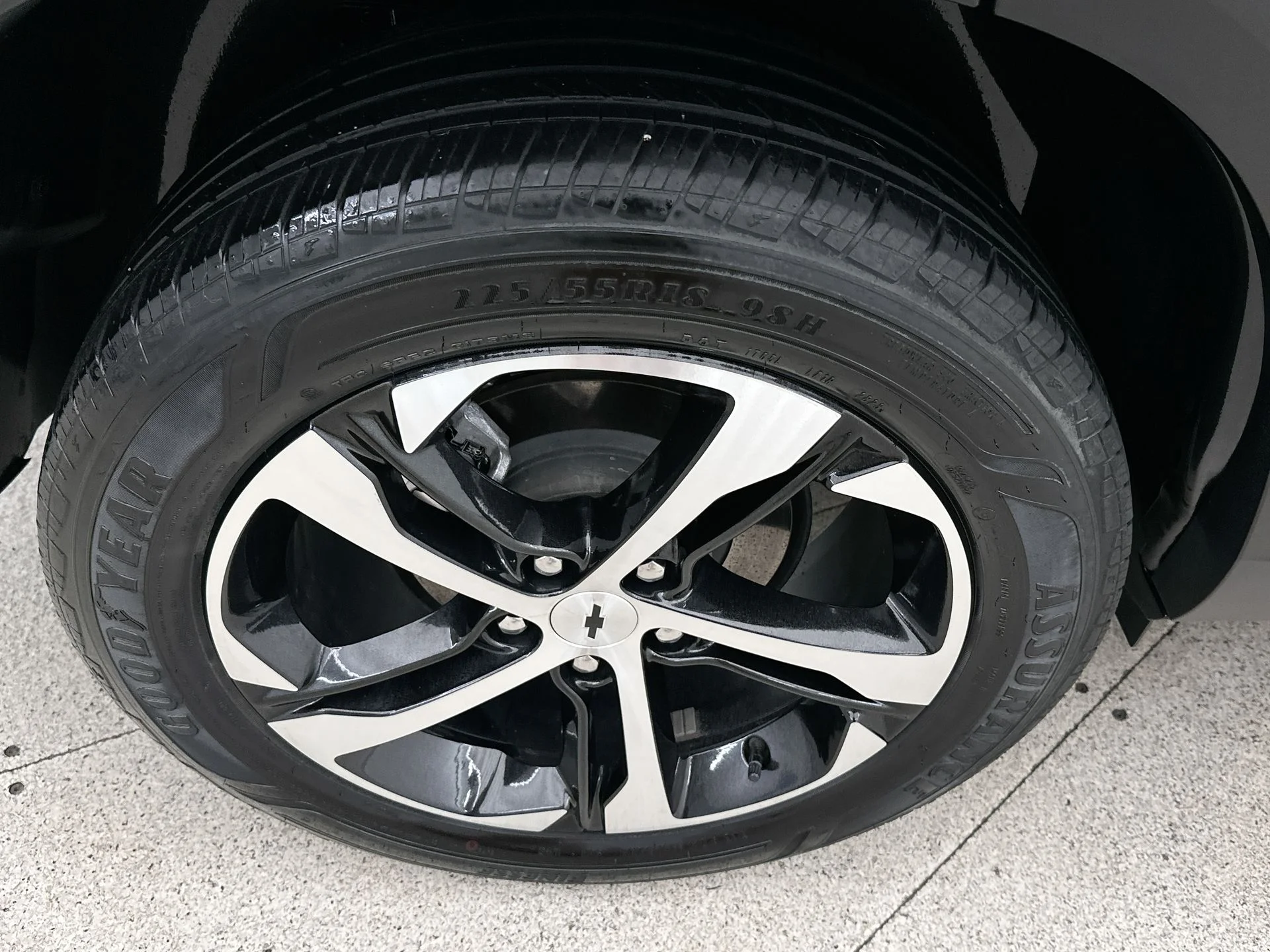 Certified Used 2024 Gray Chevrolet 1RS image 38