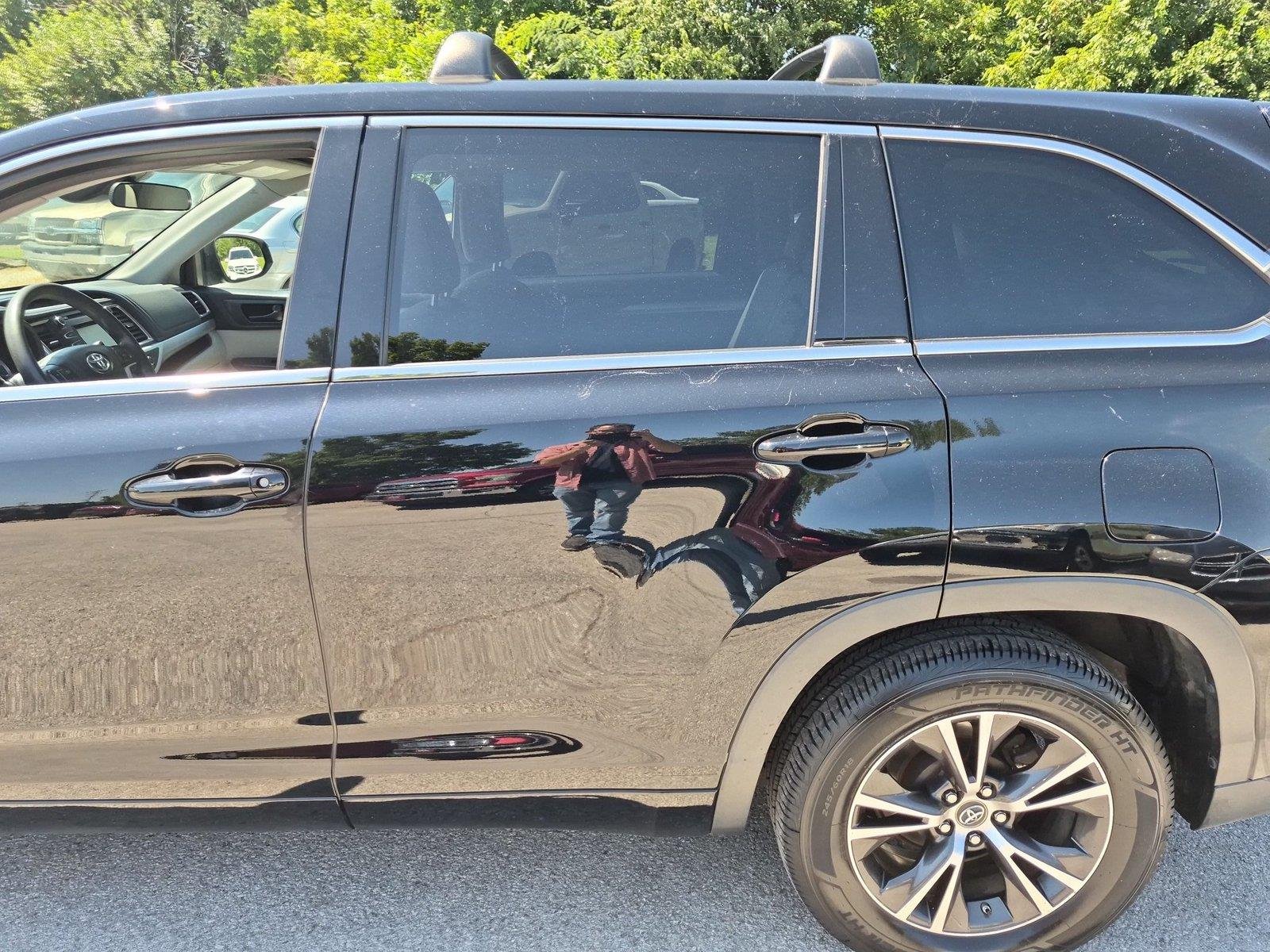Used 2017 Midnight Black Metallic Toyota LE image 29