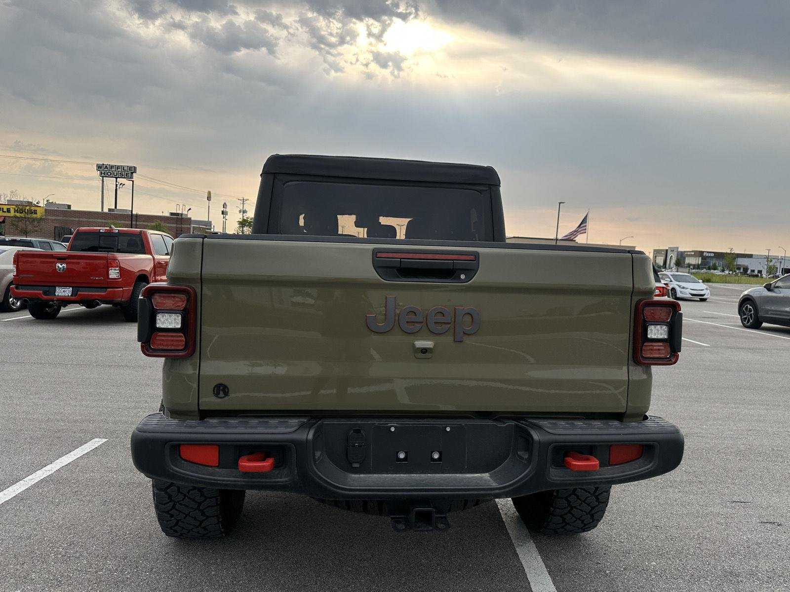 Used 2025 41 Jeep Rubicon image 4