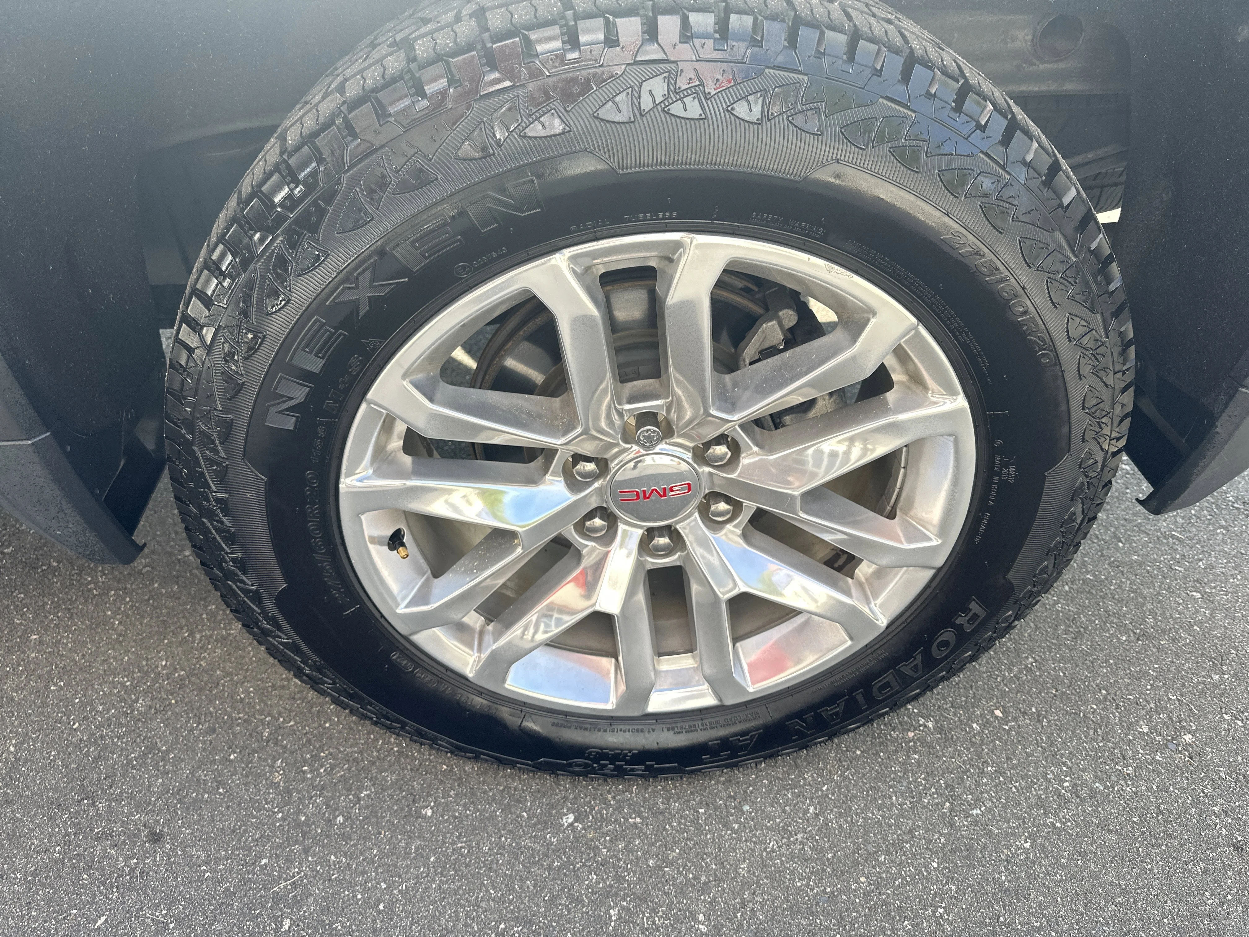Used 2019 Satin Steel Metallic GMC SLT image 31