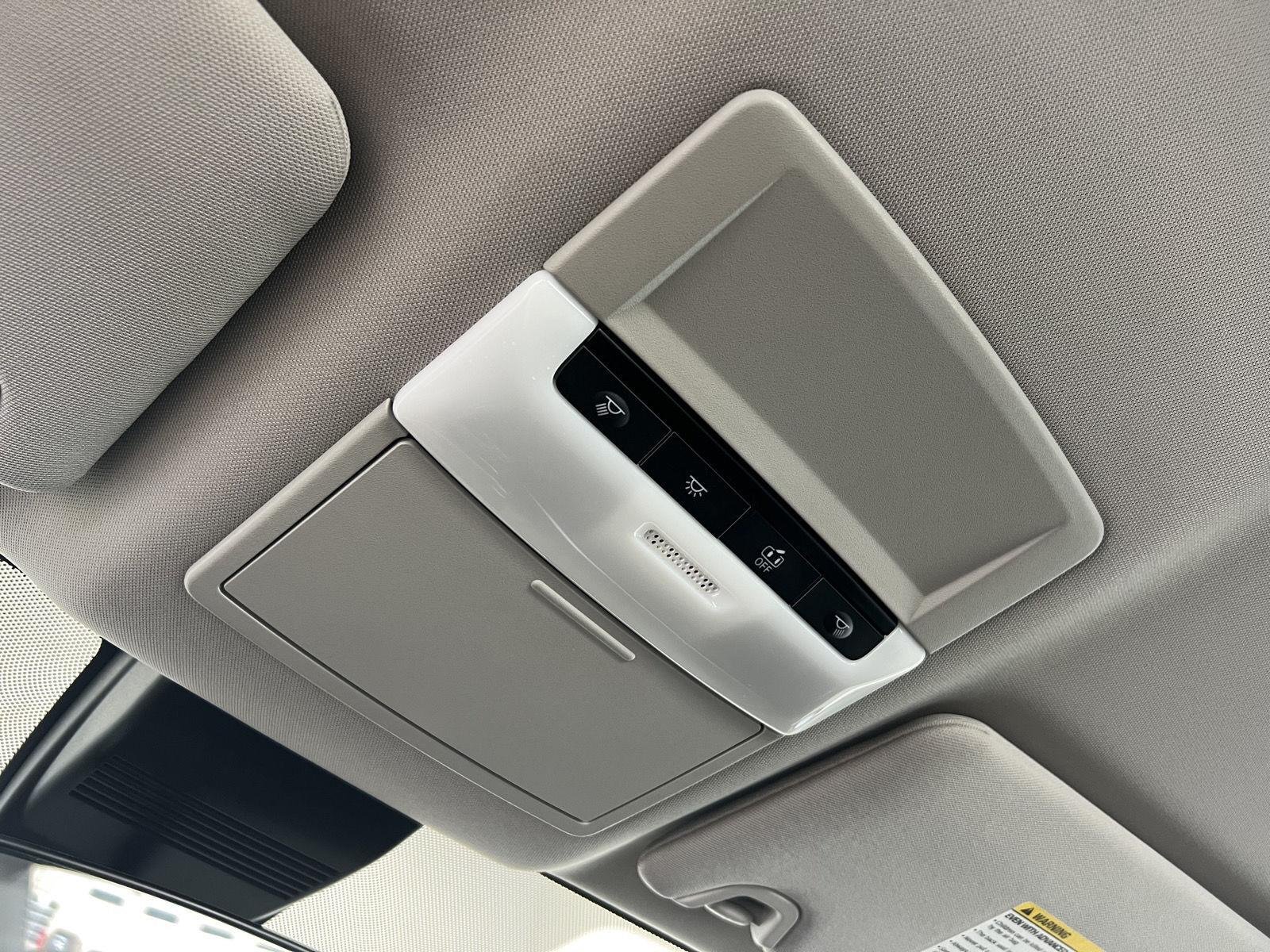 2022 Nissan Altima SV - Photo 21