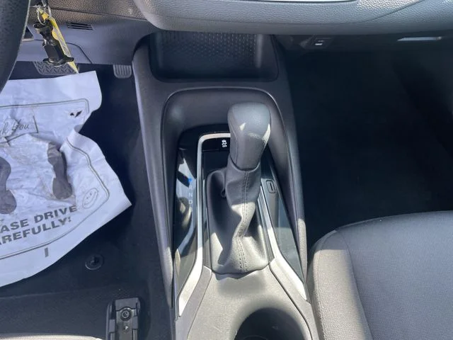 2025 Toyota Corolla LE - Photo 26
