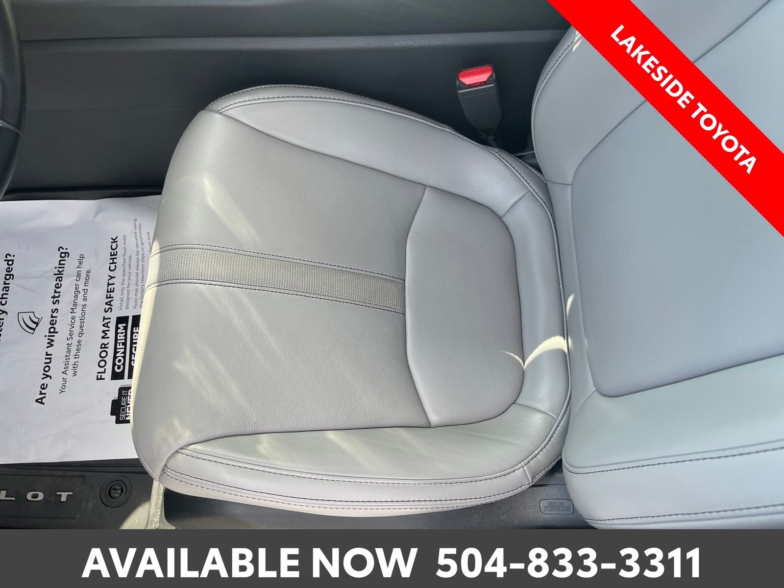 Used 2023 Silver Honda EX-L image 31