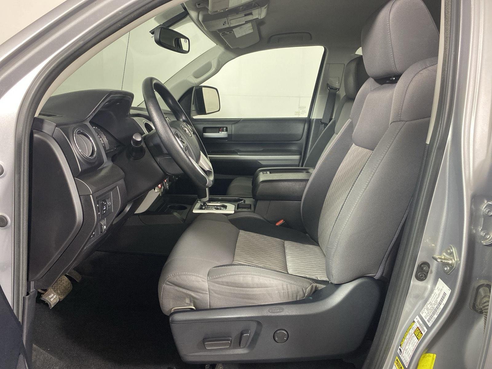 Used 2016 Silver Sky Metallic Toyota SR5 image 11