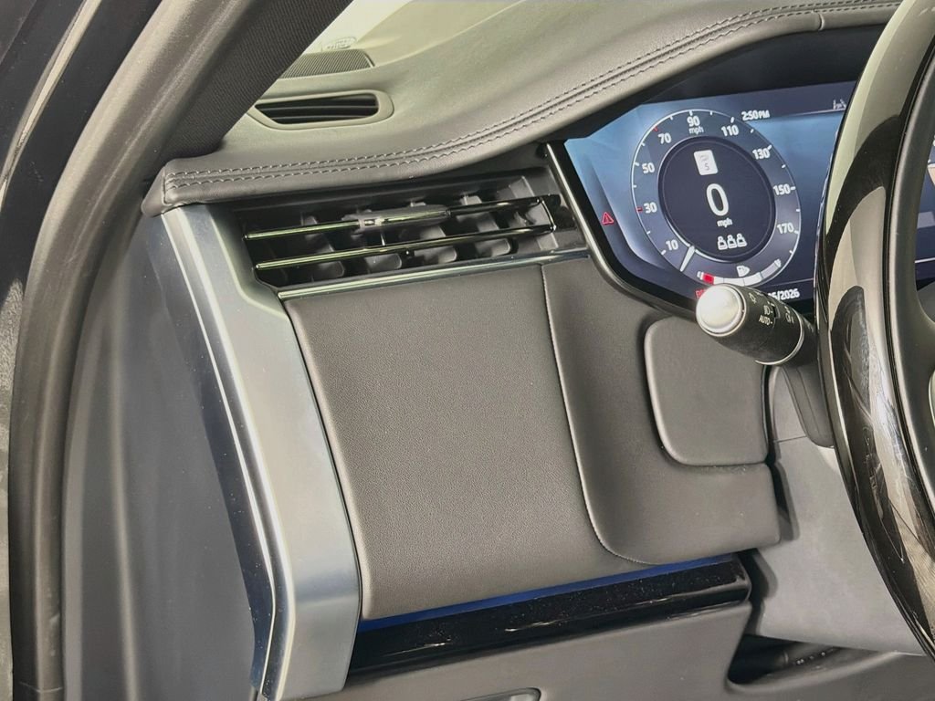 Certified Used 2025  Land Rover SE image 10