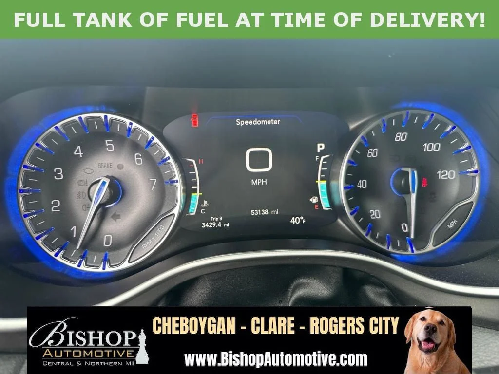 Pre-Owned 2024 Chrysler Pacifica Touring L image 4