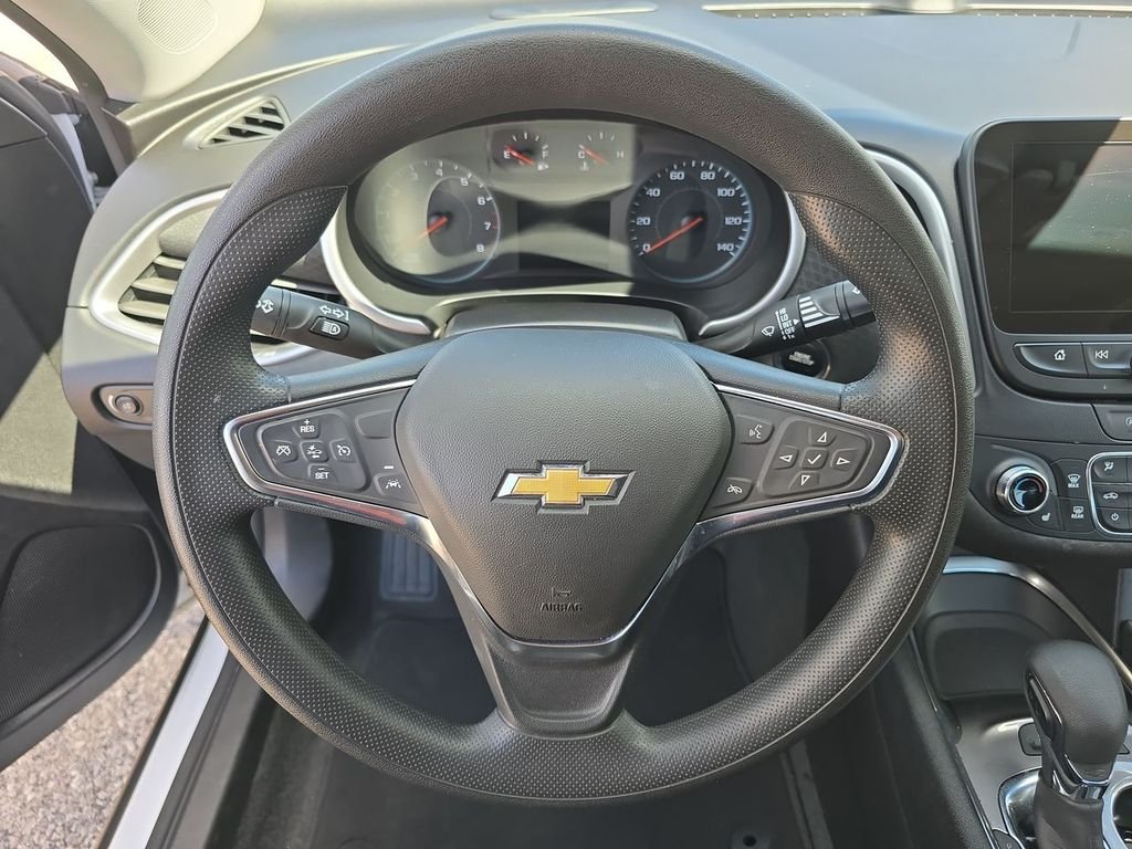 Used 2024 White Chevrolet LT image 11